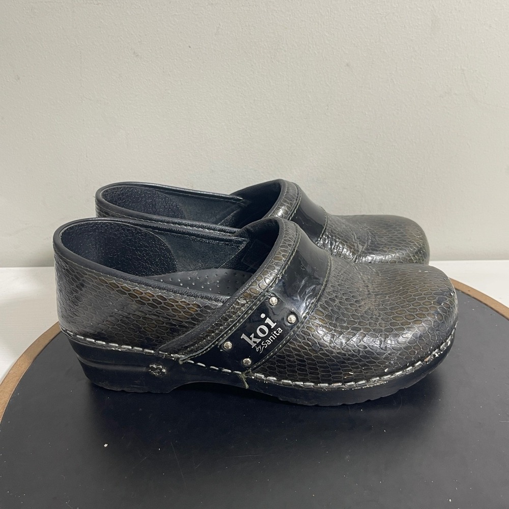 Koi by Sanita Professional Clogs Women's US 9.5 – 10 /40 Black Koi Fish Print